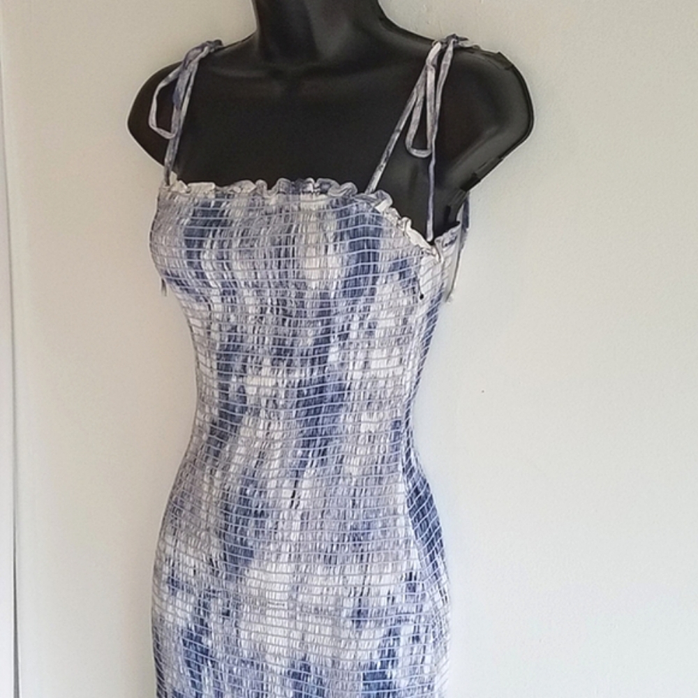 Vestique Never Tie Me Down Dress - Picture 3 of 7